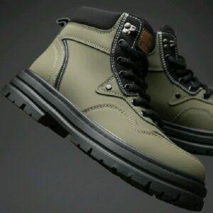 54646444.Imagen.190109 Botas de Hombre