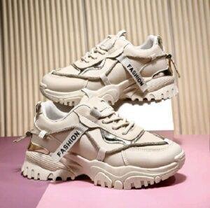 55844.Imagen.060720 Tenis de mujer